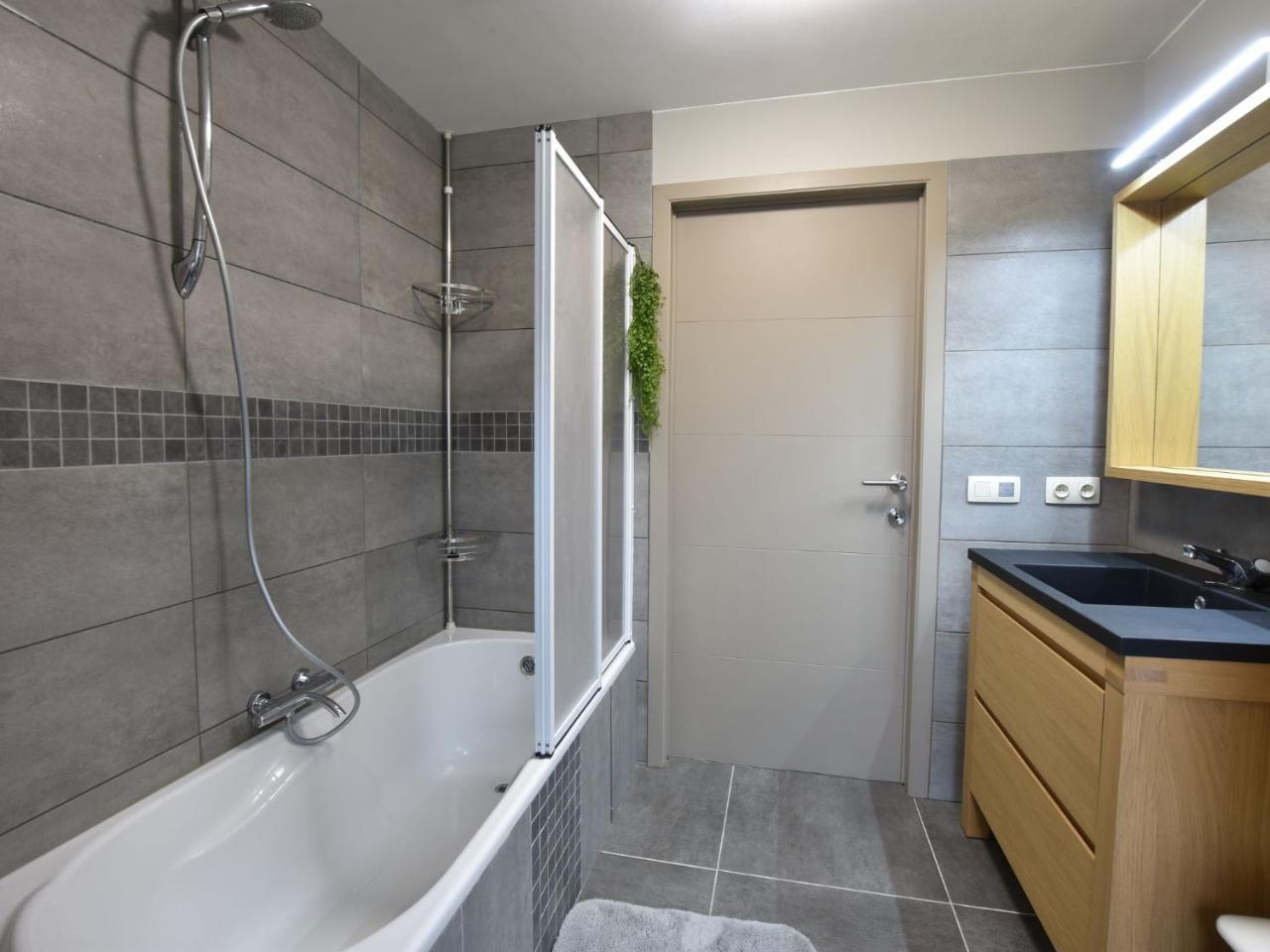 Beautiful Villa With Private Garden Alveringem Exteriör bild